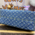 Louis Vuitton OnTheGo MM M46871 Blue